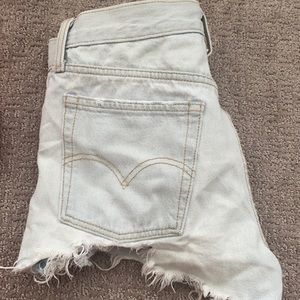 Levi’s shorts